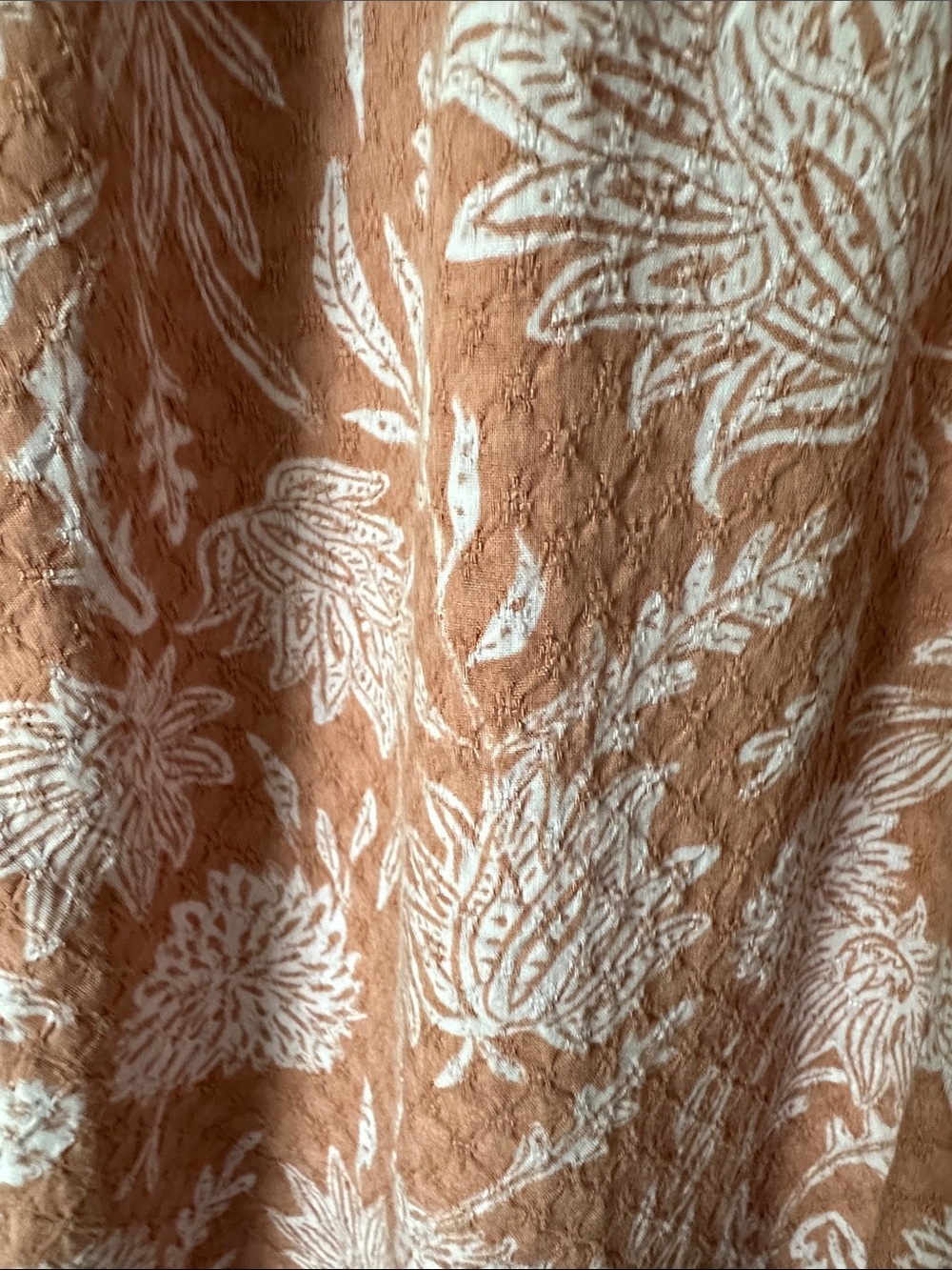 Universal Thread Salmon colored Floral Button-Front Blouse - Picture 4 of 4